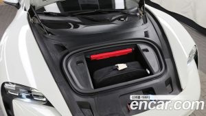 Porsche Taycan Base 2024 года из Южной Кореи