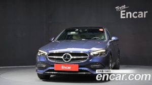 Mercedes-Benz C-Class C200 Avantgarde 2025 года из Южной Кореи
