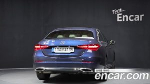 Mercedes-Benz C-Class C200 Avantgarde 2025 года из Южной Кореи