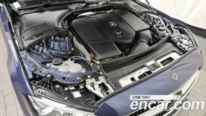 Mercedes-Benz C-Class C200 Avantgarde 2025 года из Южной Кореи
