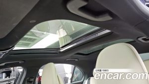 Mercedes-Benz C-Class C200 Avantgarde 2025 года из Южной Кореи