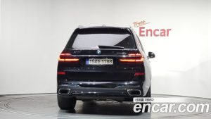 BMW X7 xDrive 40i M Sport 6 2024 года из Южной Кореи