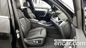 BMW X7 xDrive 40i M Sport 6 2024 года из Южной Кореи