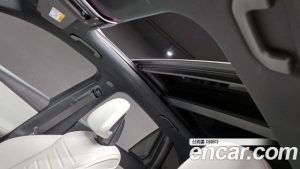Mercedes-Benz GLC-Class GLC300 4MATIC AMG Line 2025 года из Южной Кореи