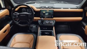 Land Rover Defender 110 P400 X 2024 года из Южной Кореи