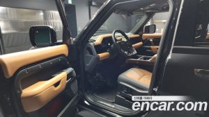 Land Rover Defender 110 P400 X 2024 года из Южной Кореи
