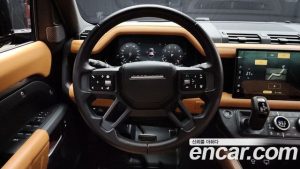 Land Rover Defender 110 P400 X 2024 года из Южной Кореи
