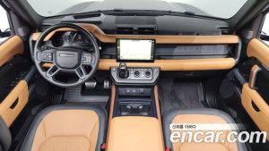 Land Rover Defender 110 P400 X 2024 года из Южной Кореи