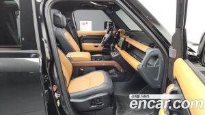 Land Rover Defender 110 P400 X 2024 года из Южной Кореи