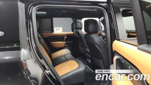 Land Rover Defender 110 P400 X 2024 года из Южной Кореи