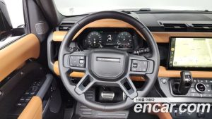 Land Rover Defender 110 P400 X 2024 года из Южной Кореи