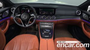 Mercedes-Benz CLS-Class CLS300d 4MATIC 2023 года из Южной Кореи