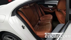 Mercedes-Benz CLS-Class CLS300d 4MATIC 2023 года из Южной Кореи