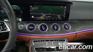 Mercedes-Benz CLS-Class CLS300d 4MATIC 2023 года из Южной Кореи