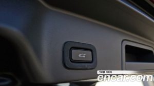 Land Rover Range Rover Evoque P250 SE 2022 года из Южной Кореи