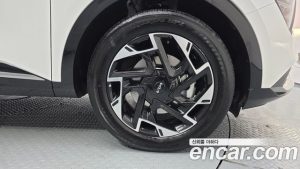 Kia Sportage Бензин 1.6 Turbo 2WD 2024 года из Южной Кореи