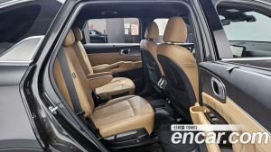 Kia Sorento Бензин 2.5T 2WD 2024 года из Южной Кореи