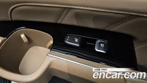 Kia Sorento Бензин 2.5T 2WD 2024 года из Южной Кореи