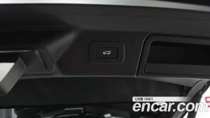 Land Rover Range Rover Velar 2.0 P250 Dynamic SE 2025 года из Южной Кореи