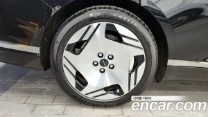Genesis G80 e-AWD 2025 года из Южной Кореи