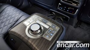 Genesis G80 e-AWD 2025 года из Южной Кореи