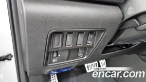 Renault-KoreaSamsung QM6 2.0 LPe RE 2WD 2026 года из Южной Кореи