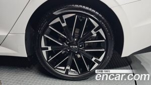Kia K5 1.6 Turbo 2024 года из Южной Кореи