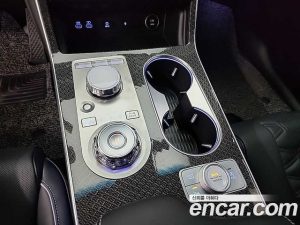 Genesis GV80 2.5T Бензин AWD 2024 года из Южной Кореи