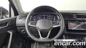 Volkswagen Tiguan 2.0 TDI Prestige 2024 года из Южной Кореи