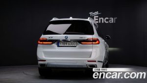 BMW X7 xDrive 40i Design Pure Excellence 6 2023 года из Южной Кореи
