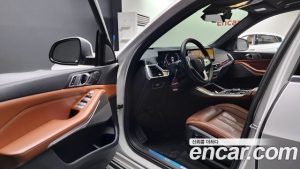BMW X7 xDrive 40i Design Pure Excellence 6 2023 года из Южной Кореи