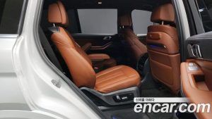 BMW X7 xDrive 40i Design Pure Excellence 6 2023 года из Южной Кореи