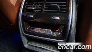 BMW X7 xDrive 40i Design Pure Excellence 6 2023 года из Южной Кореи