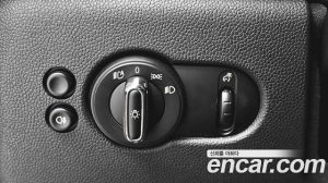 Mini Cooper 5Door DEFAULT 2023 года из Южной Кореи