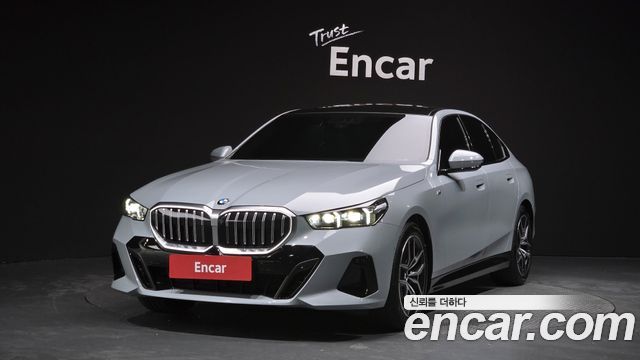 BMW 5-Series 520i M Sport 2025 года из Кореи