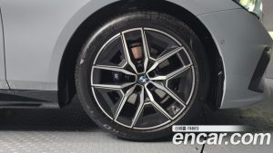 BMW 5-Series 520i M Sport 2025 года из Южной Кореи