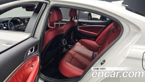 Genesis G70 Бензин 2.5T 2WD 2025 года из Южной Кореи
