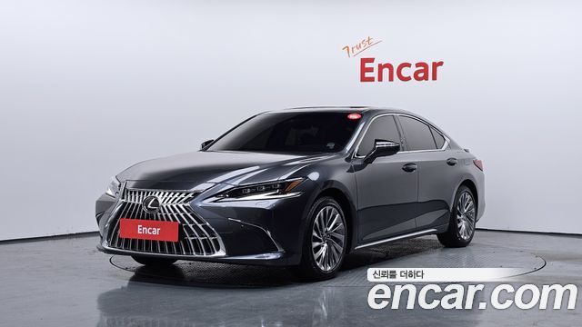 Lexus ES Executive 2026 года из Кореи