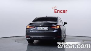 Lexus ES Executive 2026 года из Южной Кореи