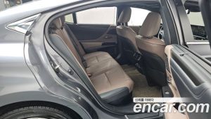 Lexus ES Executive 2026 года из Южной Кореи