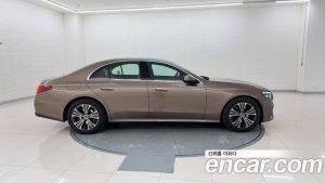 Mercedes-Benz E-Class E200 Avantgarde 2025 года из Южной Кореи