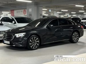 Mercedes-Benz E-Class E300 4MATIC Exclusive 2025 года из Южной Кореи