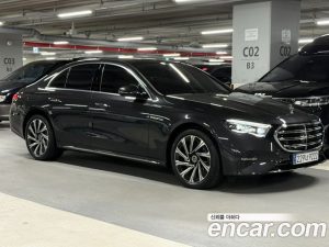 Mercedes-Benz E-Class E300 4MATIC Exclusive 2025 года из Южной Кореи