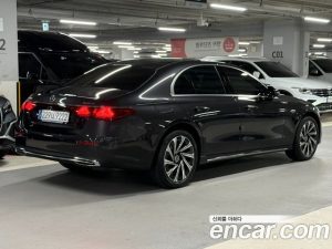 Mercedes-Benz E-Class E300 4MATIC Exclusive 2025 года из Южной Кореи