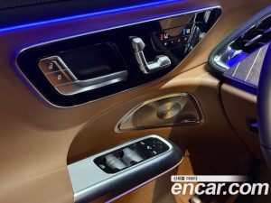 Mercedes-Benz E-Class E300 4MATIC Exclusive 2025 года из Южной Кореи