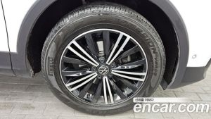 Volkswagen Tiguan 2.0 TDI Premium 2023 года из Южной Кореи