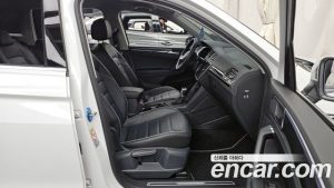 Volkswagen Tiguan 2.0 TDI Premium 2023 года из Южной Кореи