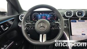 Mercedes-Benz C-Class C200 AMG Line 2025 года из Южной Кореи