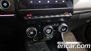 Renault-KoreaSamsung XM3 1.6 E-TECH Inspire 2023 года из Южной Кореи