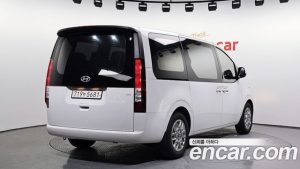 Hyundai Staria 4WD Tourer 11-Seater 2025 года из Южной Кореи